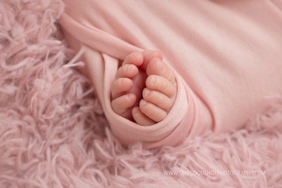 baby toes, newborn, pink