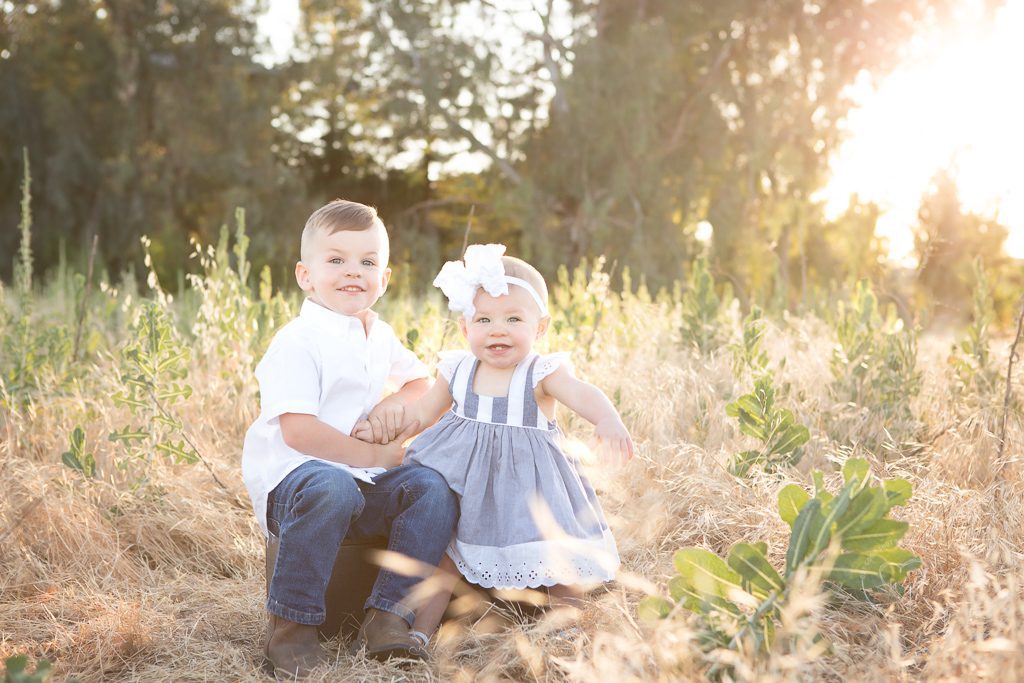 Fresno family photographer, siblings, brother and sister
