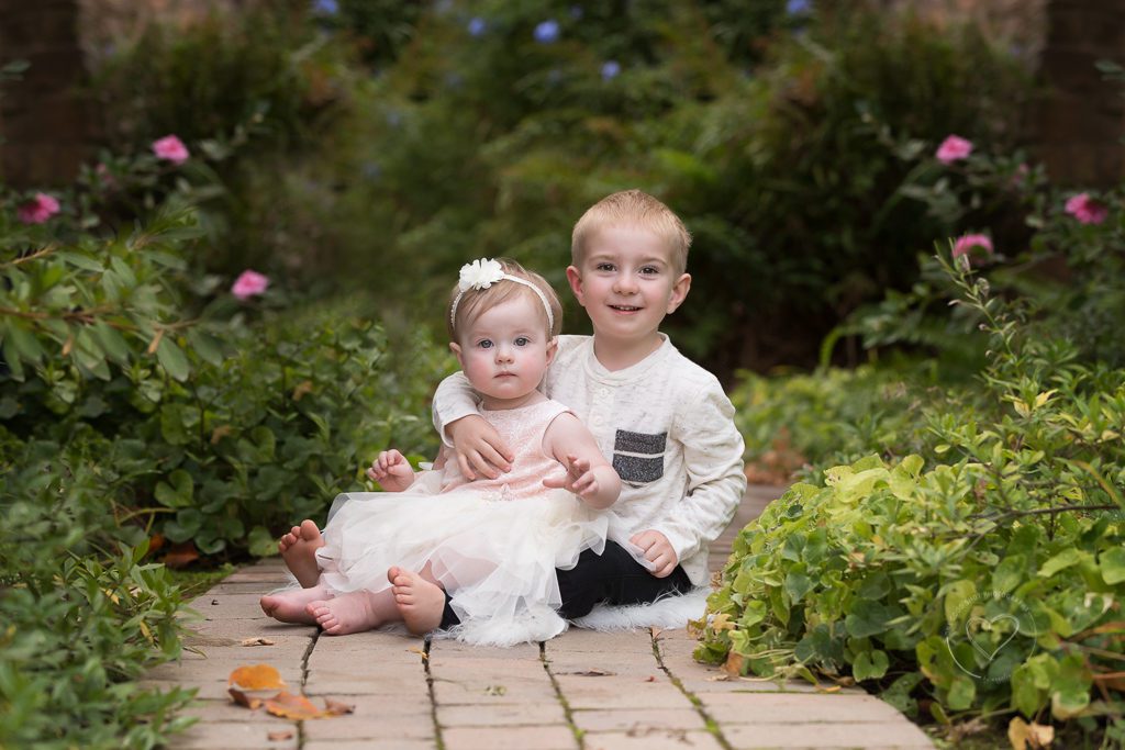 One year photos, first birthday, siblings, fresno baby photographer, Clovis baby photographer