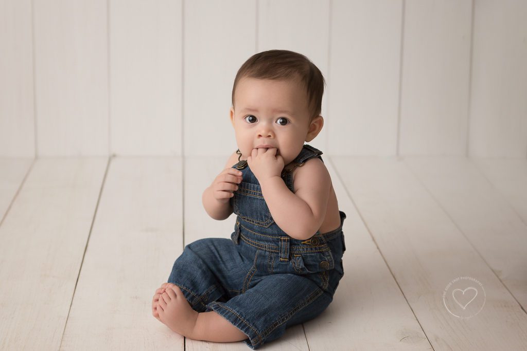 Fresno Baby Photographer, Sitter Session, 6 Month Milestone, Baby Boy, Bears, Baseball