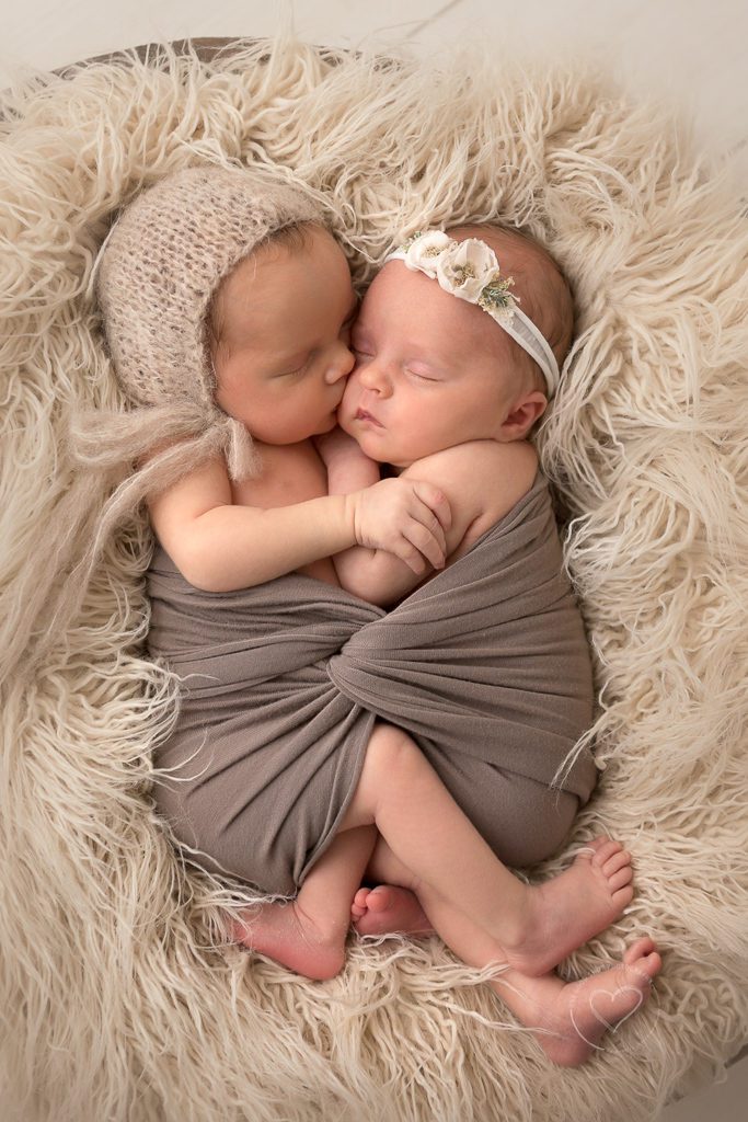 newborn photographer, twin photography, newborn twins, fresno, clovis, ca, one good shot photography