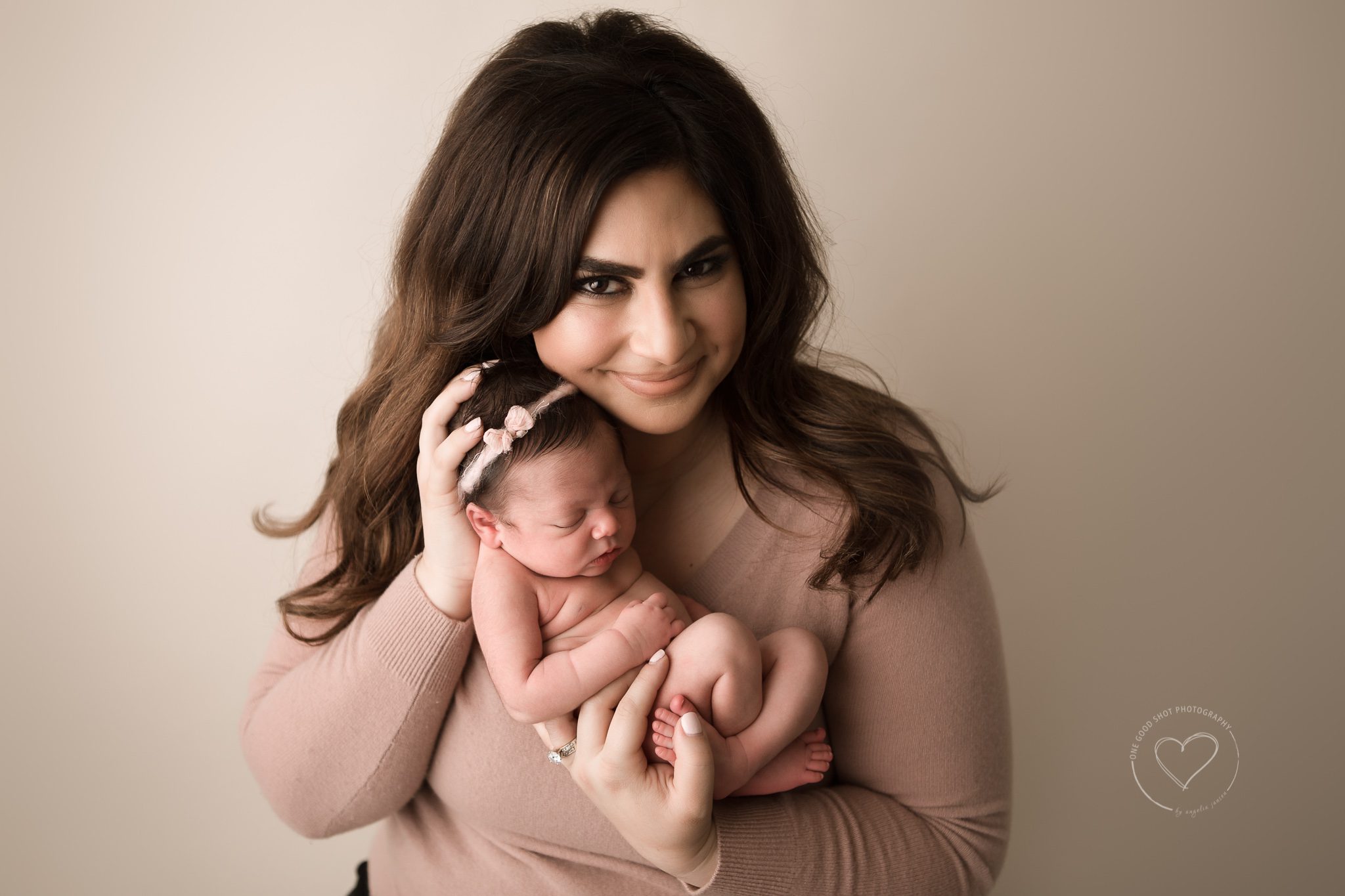 mom holding newborn girl photo, fresno, clovis, studio