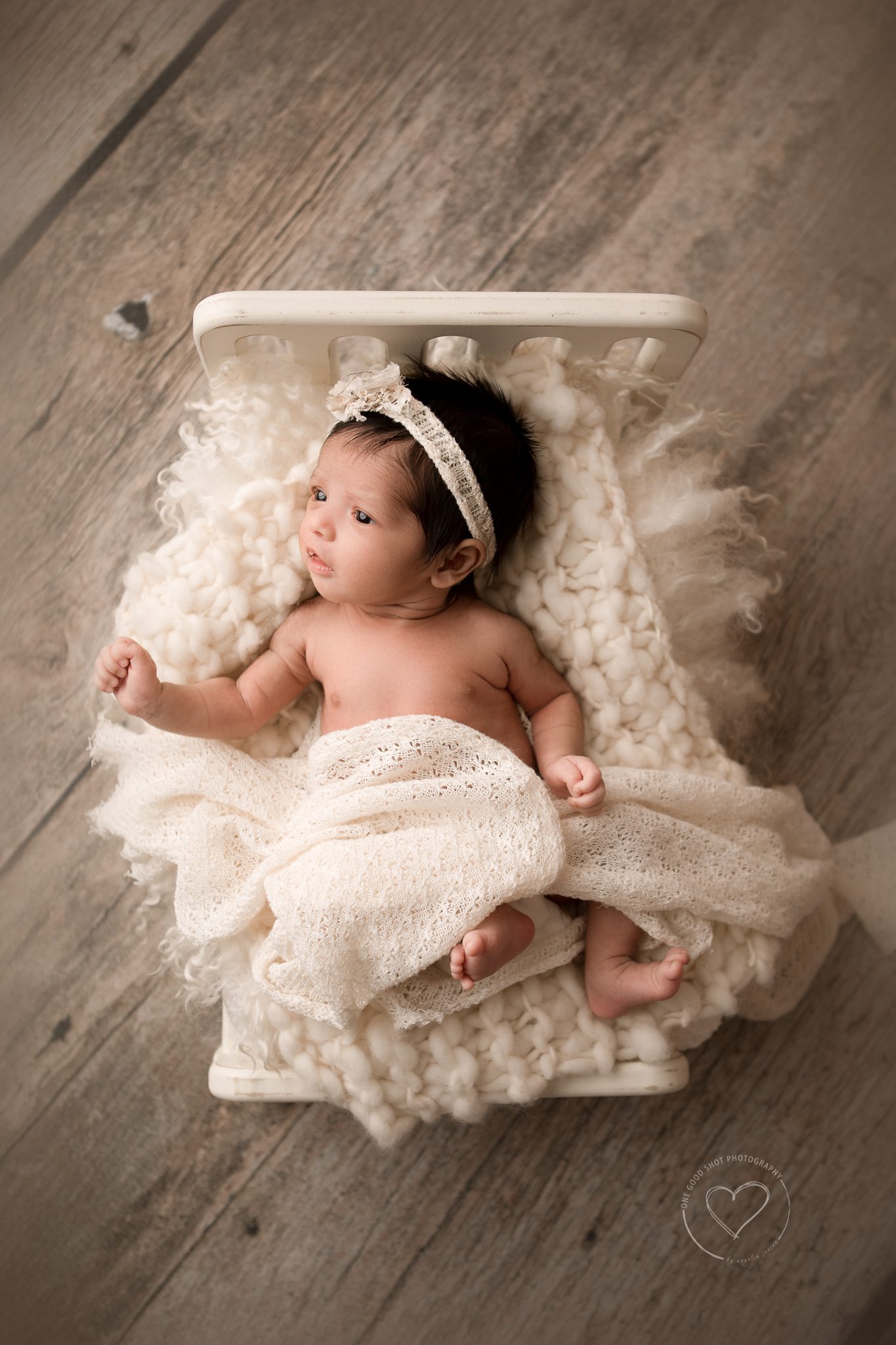 Newborn Photographer, Baby awake, cream, neurtral, baby bed