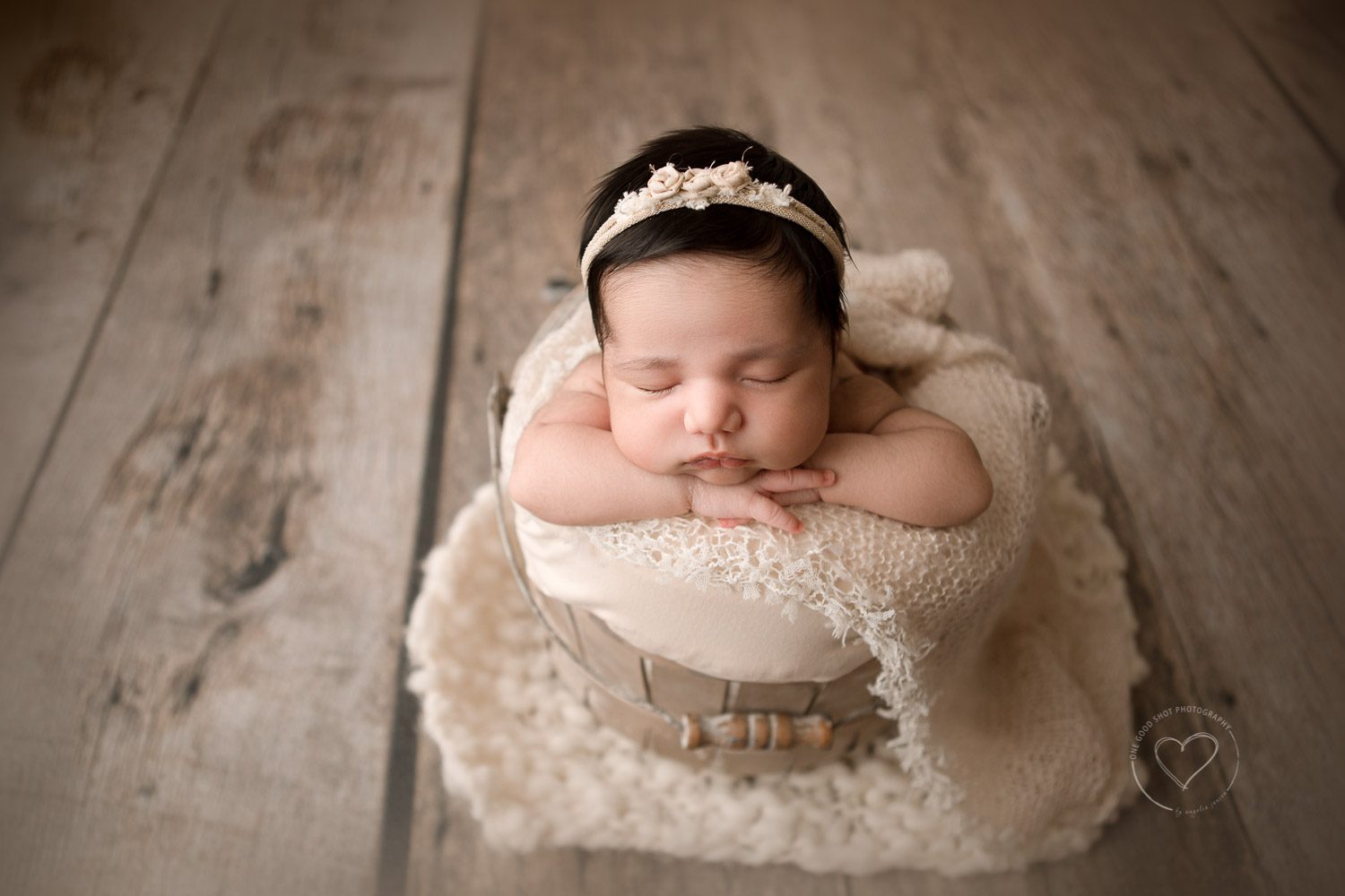 Fresno Newborn Photographer, Baby in bucket, neutrals, floral headband 